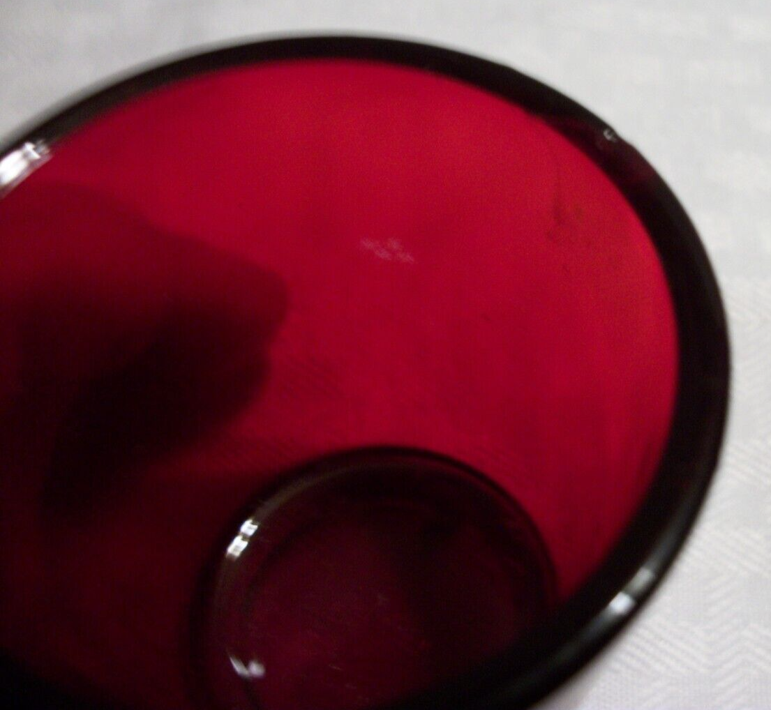 4 BEAUTIFUL VINTAGE RUBY RED GLASS VOTIVE CANDLE HOLDERS CUPS VASES
