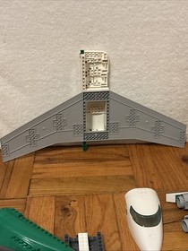 Lego City Cargo Terminal 2013 INComplete RETIRED READ DESC