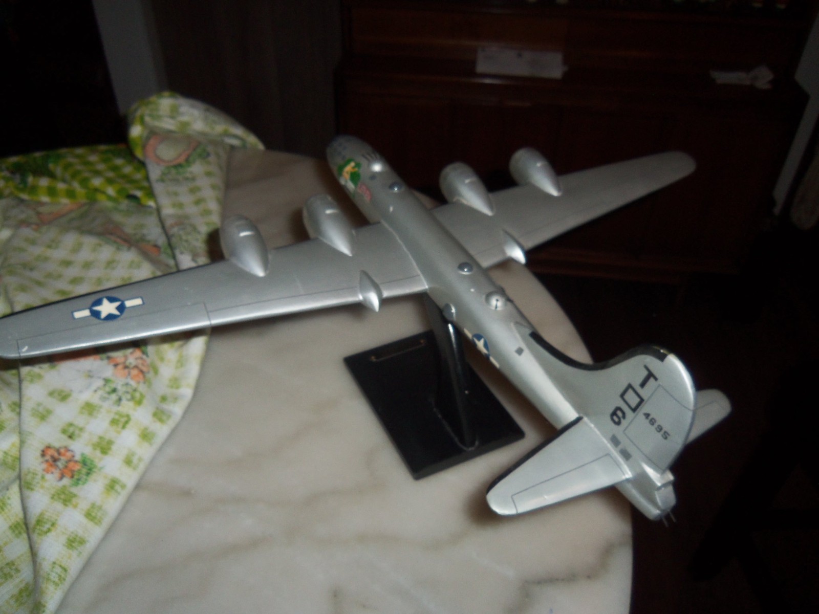Picture 2 of 9