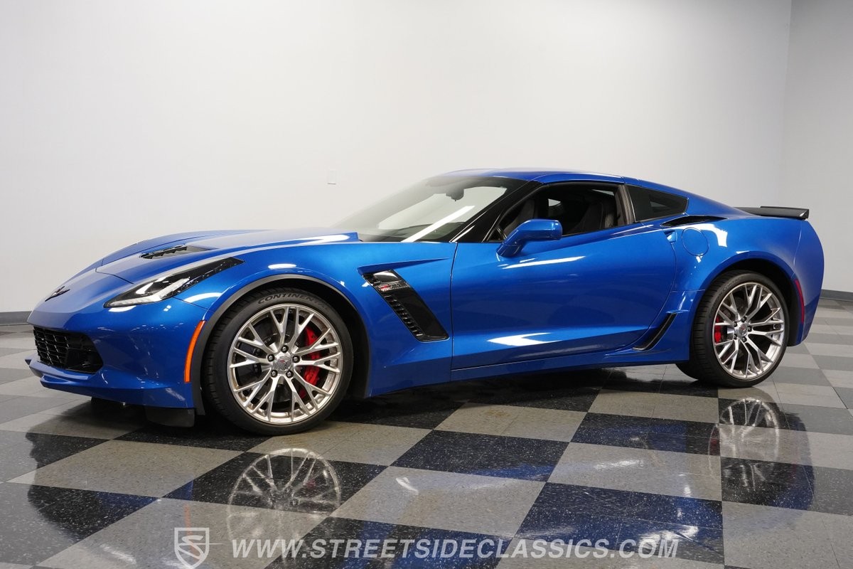 2016 Laguna Blue Chevrolet Corvette   | C7 Corvette Photo 7