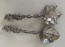 Vintage Arthur Court Grapevine Leaf Salad Server Set Fork & Spoon  1997