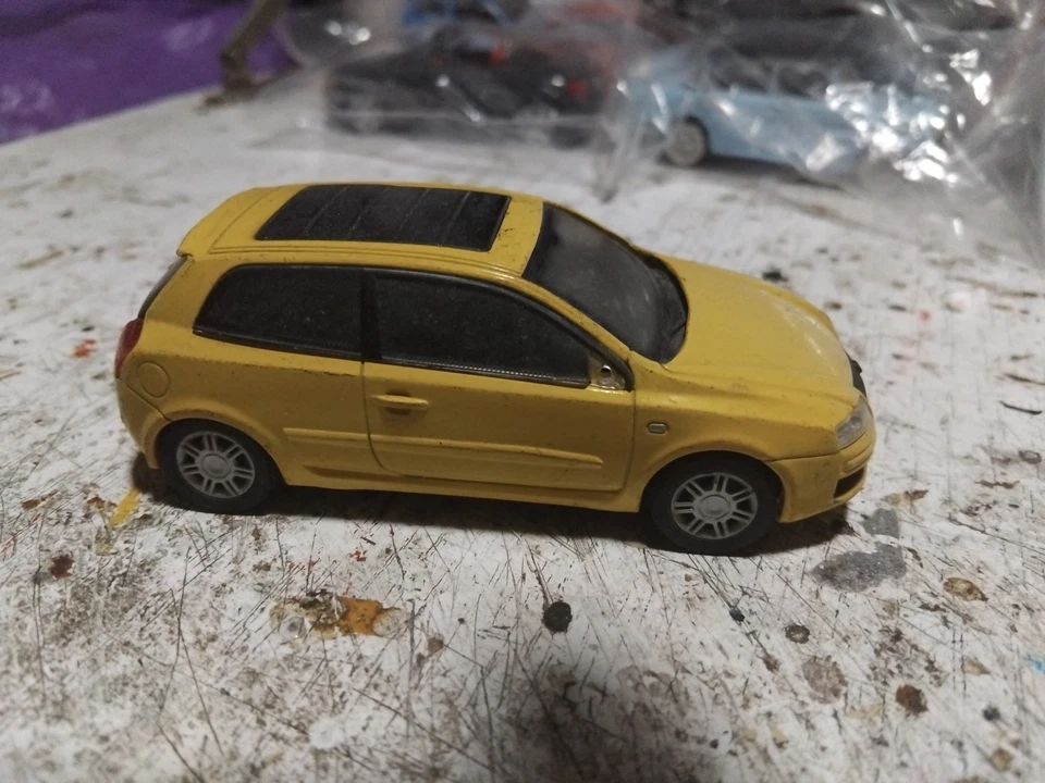 Cararama  Fiat STILO - SCALA 1/43  - Immagine 4 di 4