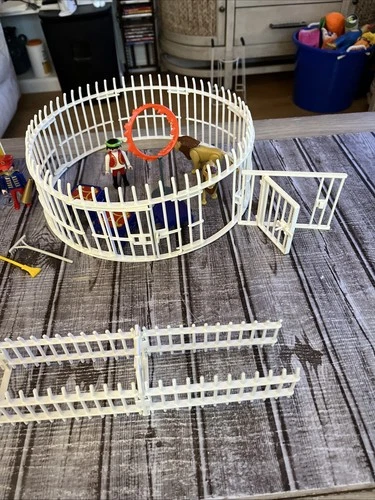 Playmobil 3727 Vintage Lions, Tamer, Ring & Trailer Romani Circus