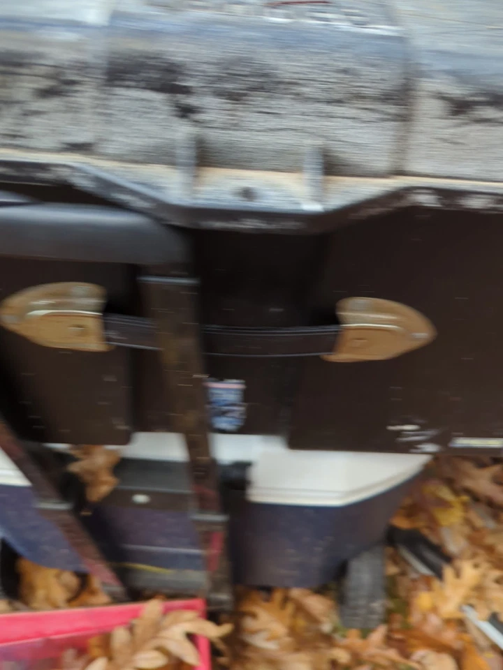 Caja de herramientas vintage Contico negra llena de herramientas Foto 2 de 4