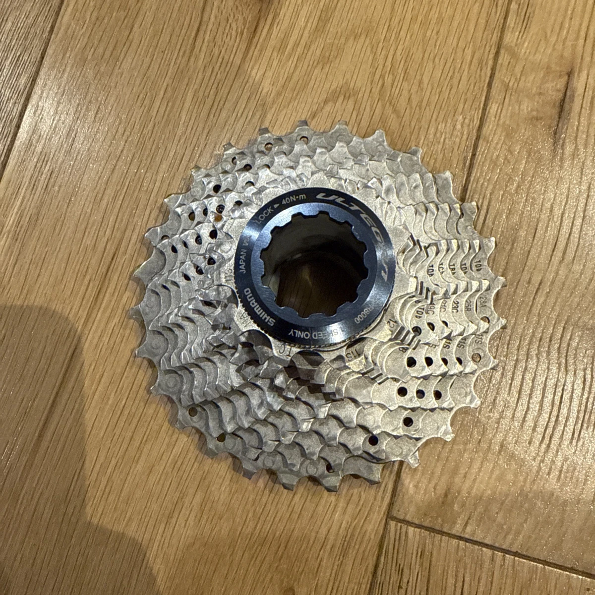 Cassette Shimano Ultegra 8 Vitesses 13-23 Dents - HG - Neuve