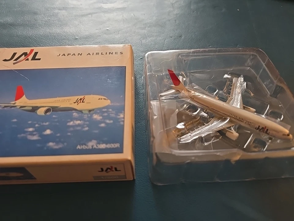 HERPA - 1/500 - Japan Airlines - Airbus A-300-600R -  art. 510790 - Immagine 3 di 3
