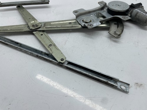 HONDA INSIGHT WINDOW LIFTER MOTOR FRONT DRIVER SIDE RIGHT OS 2009 - 2014 ๐ - Picture 3 of 12