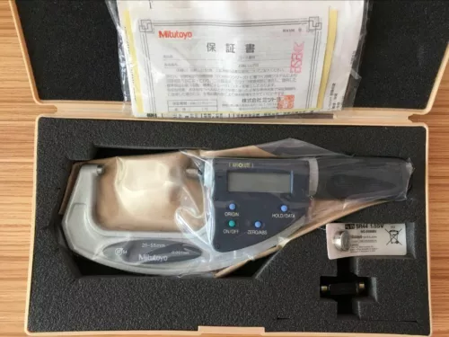 1 pcs Mitutoyo 293-667  Digital Micrometer 25-50mm