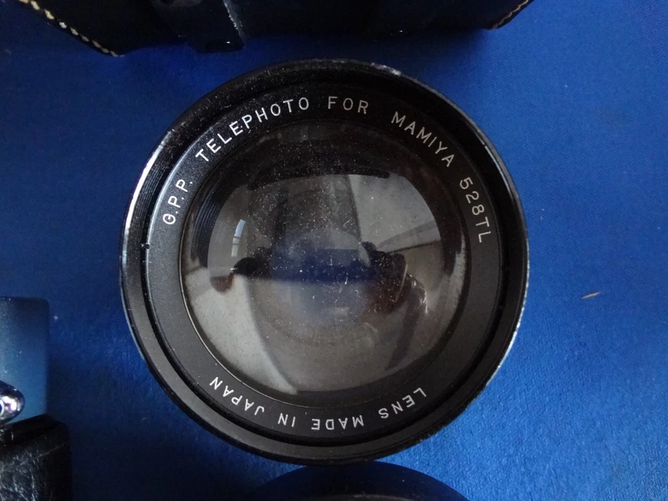 Mamiya/Sekor 528TL Camera + Wideangle & Telephoto Lens Set by G.P.P. - Image 3 of 4