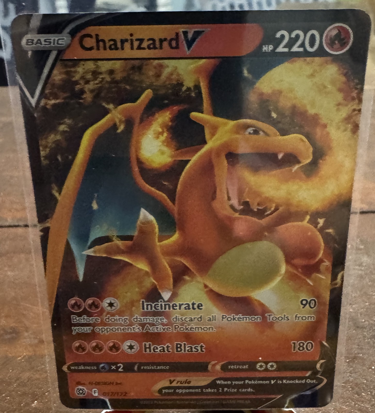 Charizard V 17/172 Brilliant Stars UR