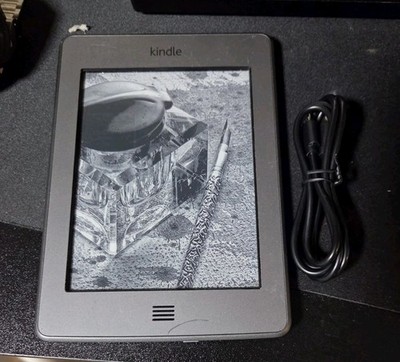Amazon Kindle Touch 4th Generation Model D01200 TESTED & WORKING VGUC C16#30