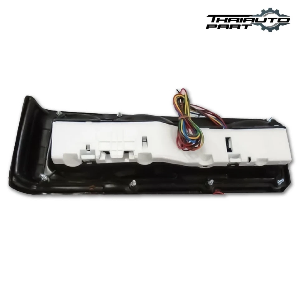 APTO 82-84 TOYOTA COROLLA SEDÁN DX E70 KE70 KE75 LUZ TRASERA LÁMPARA TRASERA NUEVA DERECHA Foto 4 de 4