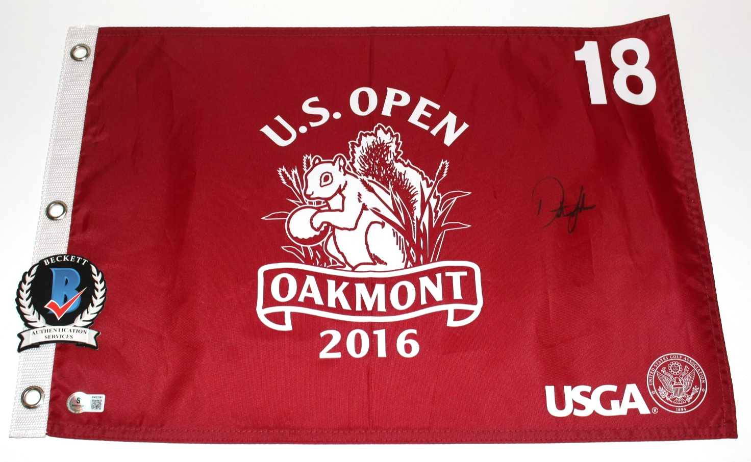 Dustin Johnson Autographed Signed 2016 U.S. OPEN RED PIN FLAG OAKMONT CHAMPION BECKETT COA 