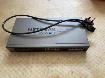 Netgear ProSafe JGS516PE 16 Ports Switch mit Poe
