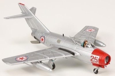 Hobby Master 1/72 MiG-15 Fagot Red 25 CPVAF