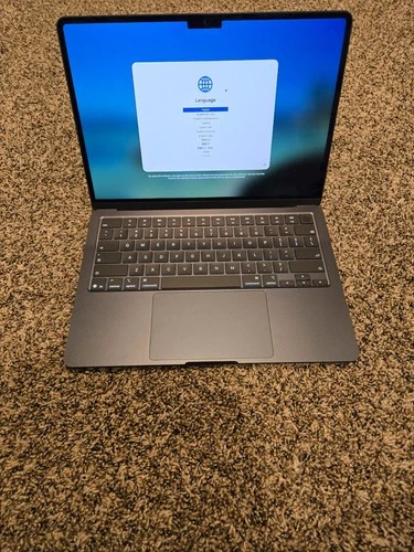 Apple Macbook Air  13" M5 Chip 16GB RAM 512GB SSD  8-core GPU Midnight MDHE4LL/A