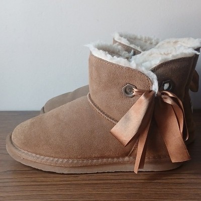 BEARPAW PAWZ Brown Suede Faux Fur Lined Ankle Boots Bow Accent US 4 EU 36