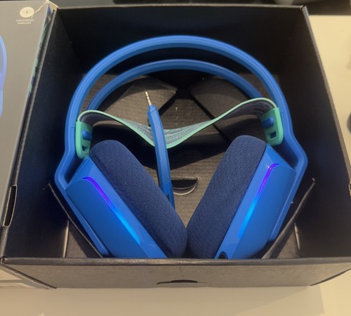 Logitech G733 Lightspeed Wireless RGB Gaming Headset (MISSING RECEIVER ) - Picture 2 of 5