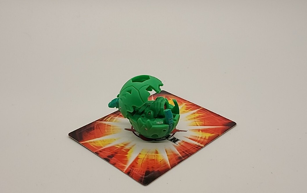 Bakugan Battle Brawlers-VENTUS HAKAPOID DNA Mutant 820G Rare Green
