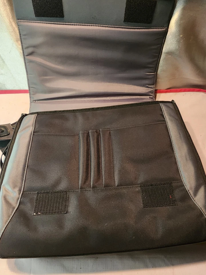 BELKIN 15.4" NE-07 Notebook PC/Portátil Estuche de Transporte Bolso de Hombro NEGRO NUEVO CON ETIQUETAS Foto 3 de 4