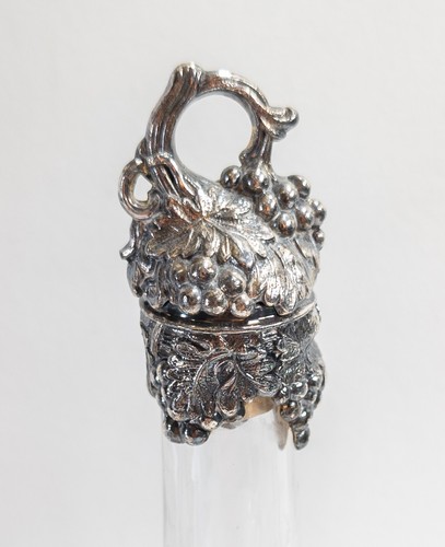 Antique Pairpoint Silverplate Tantalus Wine Decanter 3 Engraved Bottles Grapes - Picture 7 of 12
