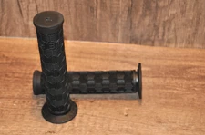 20"Mongoose BMX Handlebar Grips New and Old School anti-slip BMX Grips.