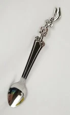 Nestlé Nesquik Quik Stainless Steel Quiky Rabbit 7.5" Spoon Strawberry Chocolate