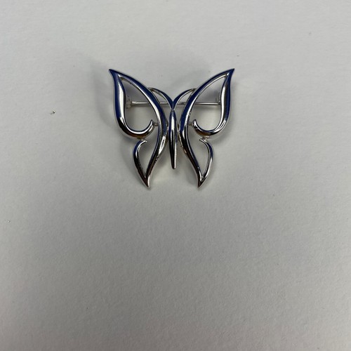 Sarah Coventry Butterfly Silver Tone Openwork Brooch Pin 1.25 x 1.25 Inch - Picture 2 of 5