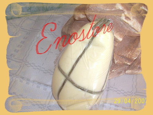 PROVOLA FORMA INTERA CIRCA 1KG FORMAGGIO PASTA FILATA SAPORE DOLCE LATTE VACCINO - Foto 2 di 3