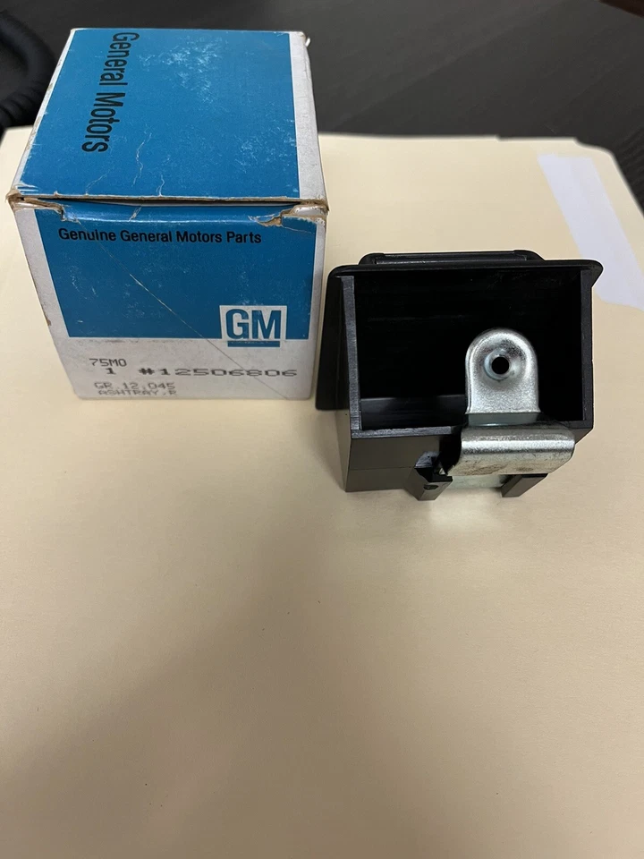 Cenicero puerta trasera Chevrolet Caprice 1991-1996 plástico negro Foto 3 de 4