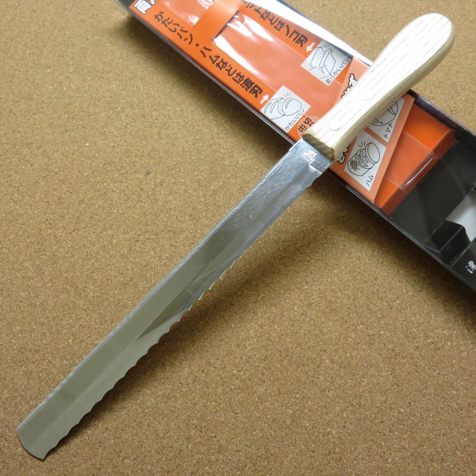 Japanese Kitchen Bread Tomato Knife 220mm 9" Serrated & Wave Double edged JAPAN
Opens in a new windo