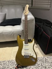 Nevada Electric Guitar - Gold - Full Size - Excellent Condition with Case