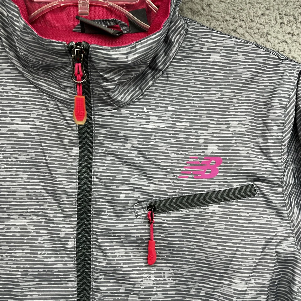 New Balance Jacket Womens Medium Gray Pink Full Zip Running Windbreaker Pocketed - Image 4 of 4