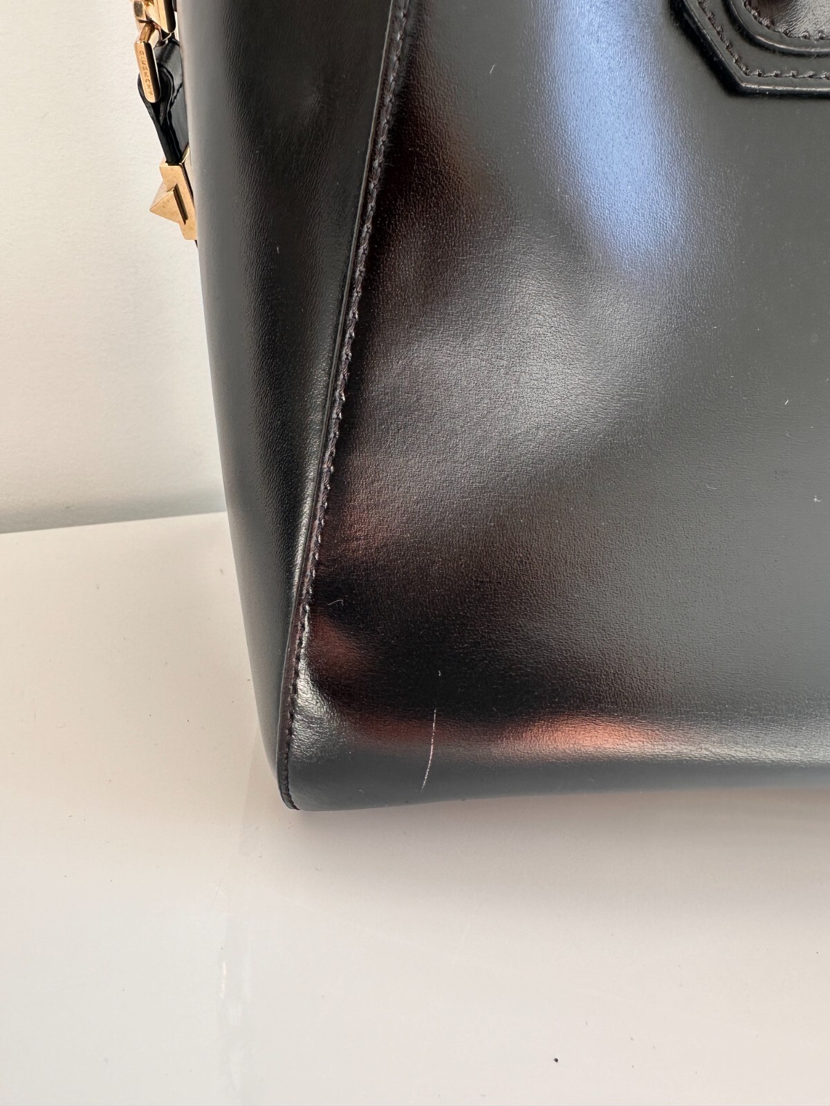 Auth/Mint Condition - Givenchy Womens Medium Box … - image 8