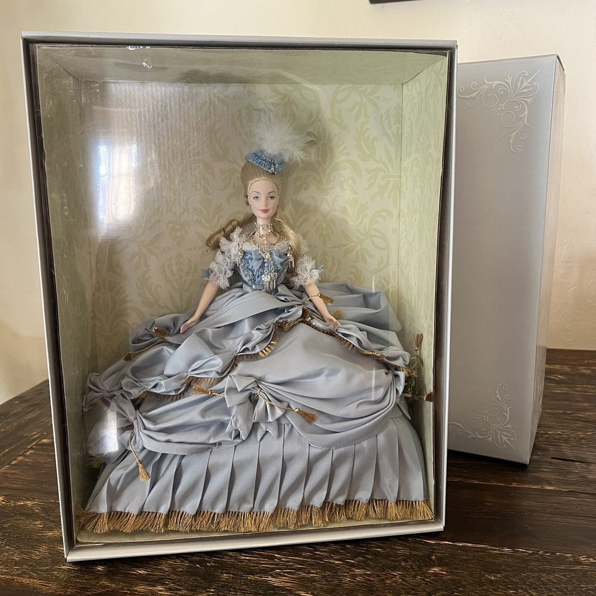 NRFB Limited Edition Marie Antoinette 2003 Barbie Women of