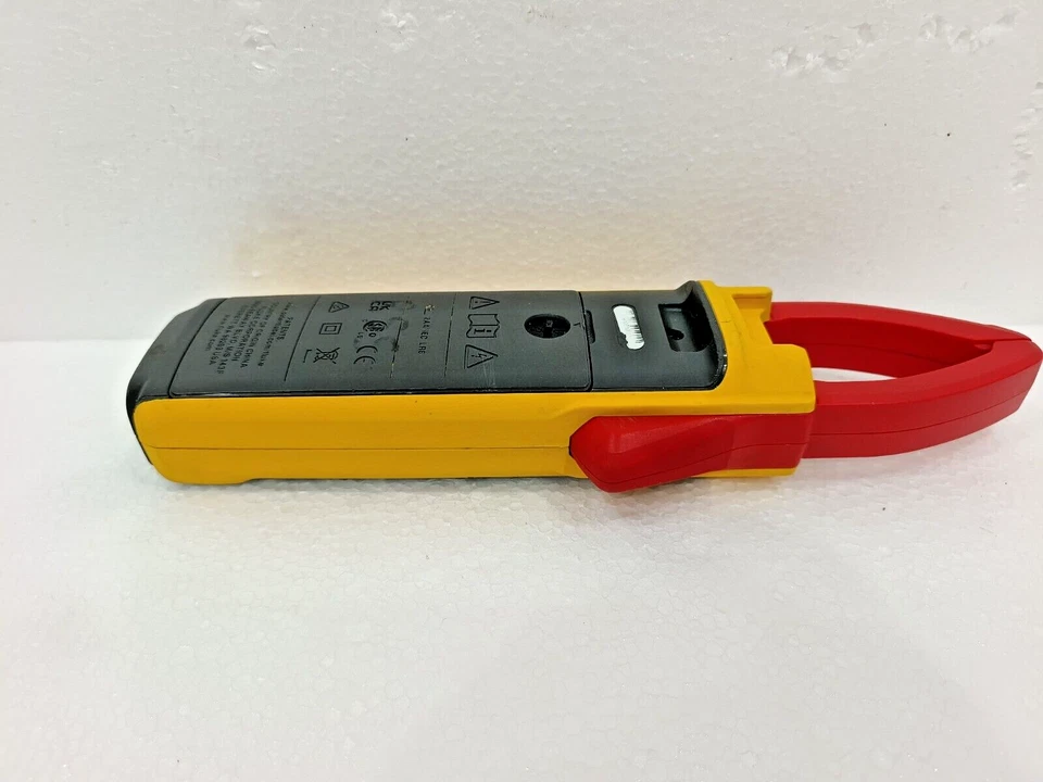 Pinza amperimétrica inalámbrica Fluke 393 FC CAT III 1500V True TRMS - Imagen 4 de 4