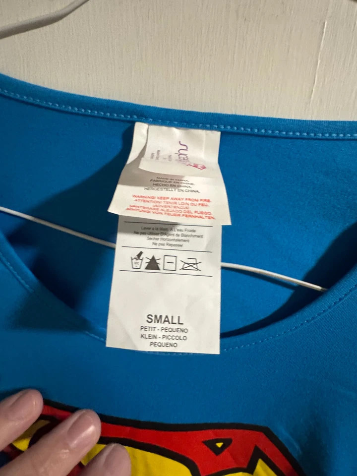 Nuevo Vestido Supergirl con Alas Talla S 880418 DC Comics Rubies Markystore Foto 4 de 4