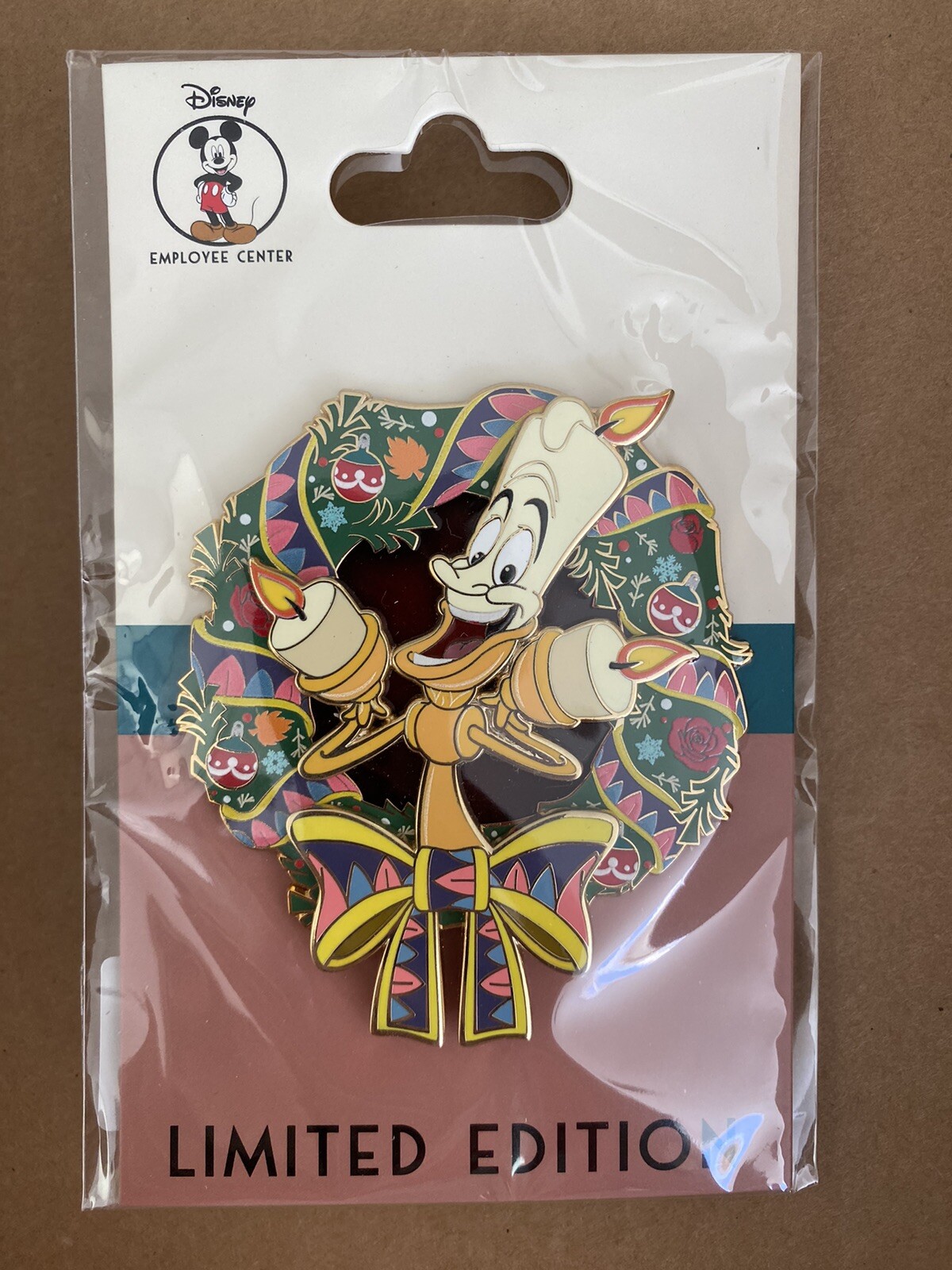 DEC Disney Employee Center Lumiere Christmas Wreath LE400 Pin Beauty & the Beast