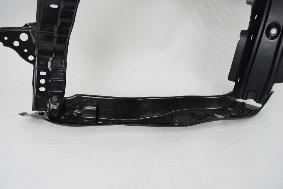 Panel de soporte lateral izquierdo soporte radiador Lexus 532030E110 para RX450h 2016-2022 Foto 4 de 4