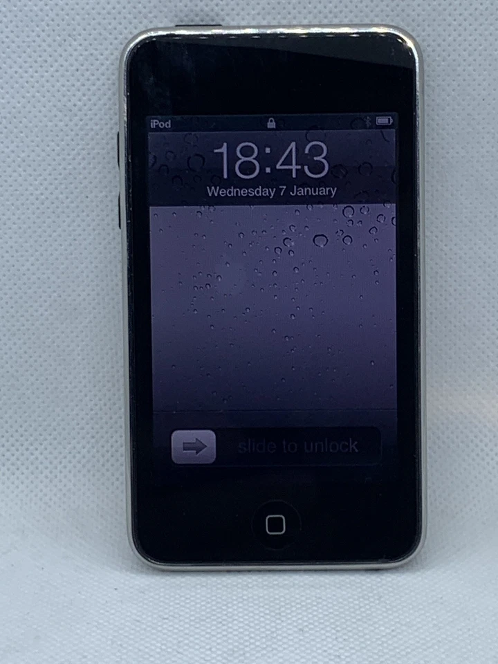 iPod Touch 3rd Generation Black 64Gb A1318 - Unresponsive Screen - Image 2 of 4