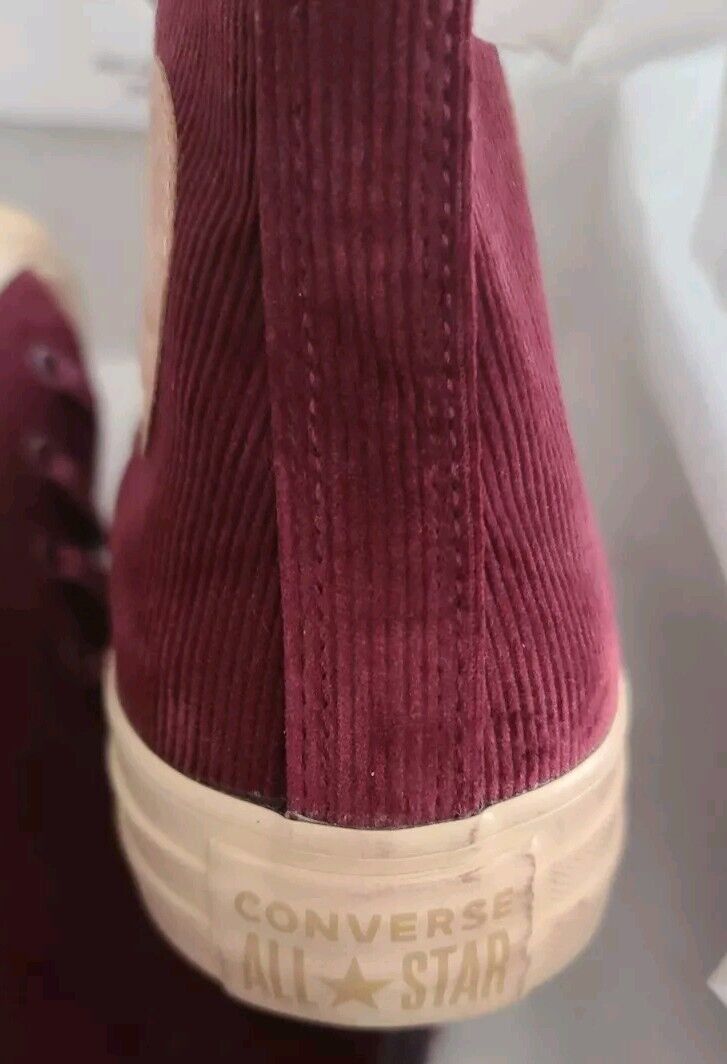 Men's Size 10.5 Converse x Willy Wonka Deep Bordeaux Men's Size 10.5 Converse x Willy Wonka Deep Bordeaux