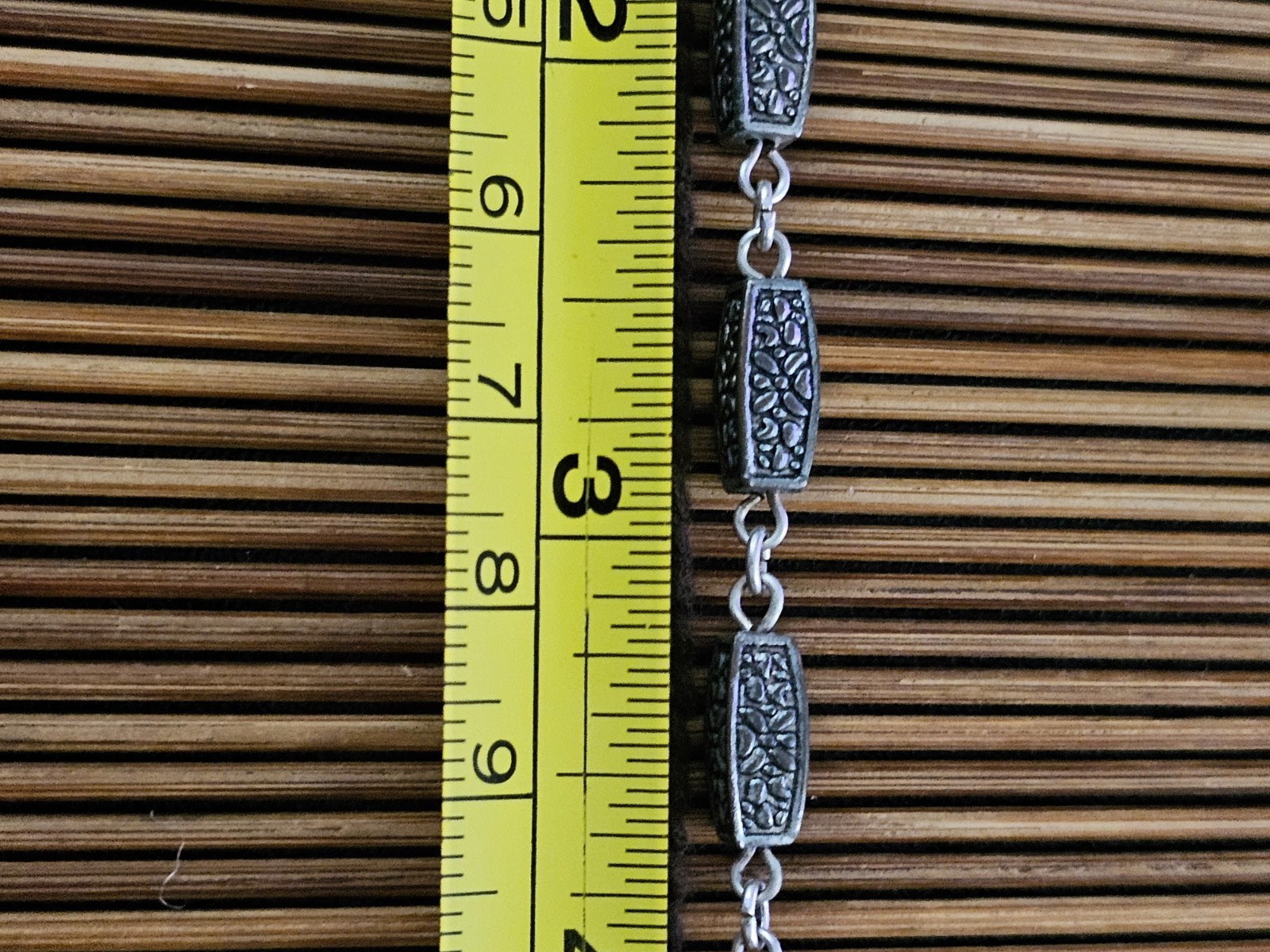 Sterling Silver Flower Patterned Bracelet (Vintag… - image 10