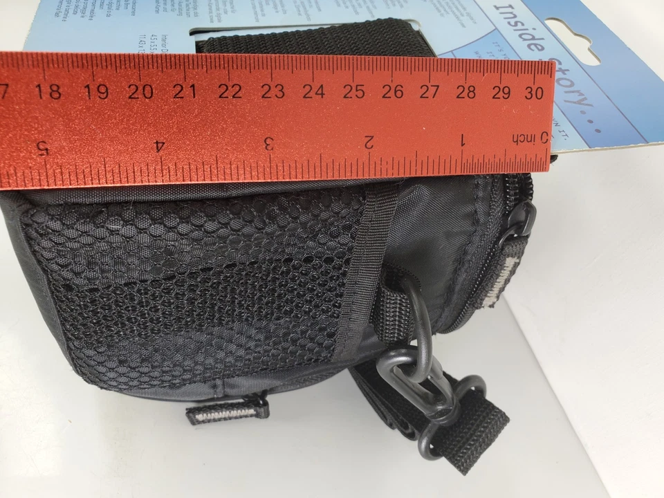 New Black Camera/Phone CASE LOGIC Travel Pouch Wrist Strap, Belt Loop & Handle - Image 4 of 4