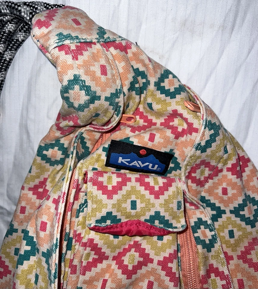 KAVU Cactus Bloom Sling Backpack /cute Rope Strap Popular Pattern! - Image 2 of 4