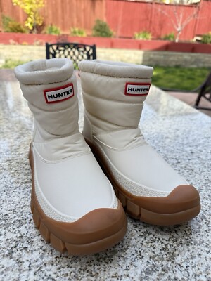 Hunter Womens Intrepid Waterproof Insulated Short Snow Boots White Willow 8
