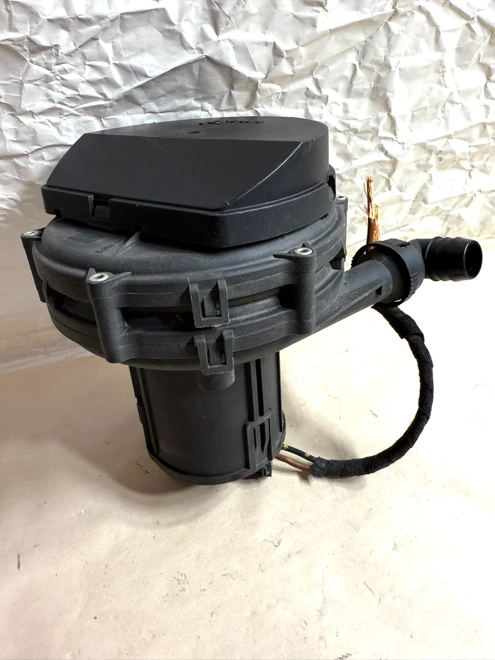**Bomba de aire Smog secundaria BMW E39 525i 528i 530i 540i 11721433959 Foto 2 de 4