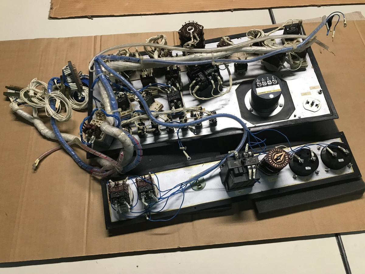 Ikegai FX 25 N cnc lathe FX25II Operator Interface Panel Ikegai FX 25 N cnc lathe FX25II Operator Interface Panel