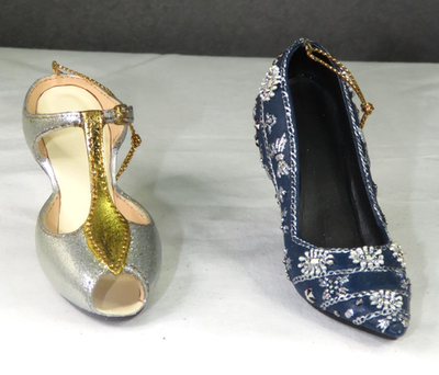 Set of 7 Metropolitan Museum of Art Shoe Christmas Ornaments 2013