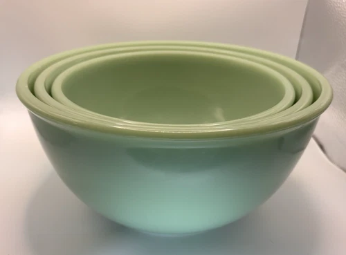 Anchor Hocking 2000 Fire King Jadeite Green Glass Mixing 3 Bowl set, 10", 9", 8"