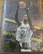 Fleer Metal 1995-96 Kevin Garnett Rookie Minnesota Timberwolves Card #167. rookie card picture